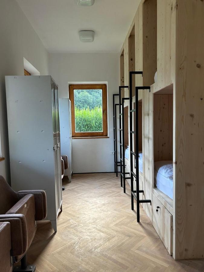 2Nd Station Hostel 布莱德 外观 照片