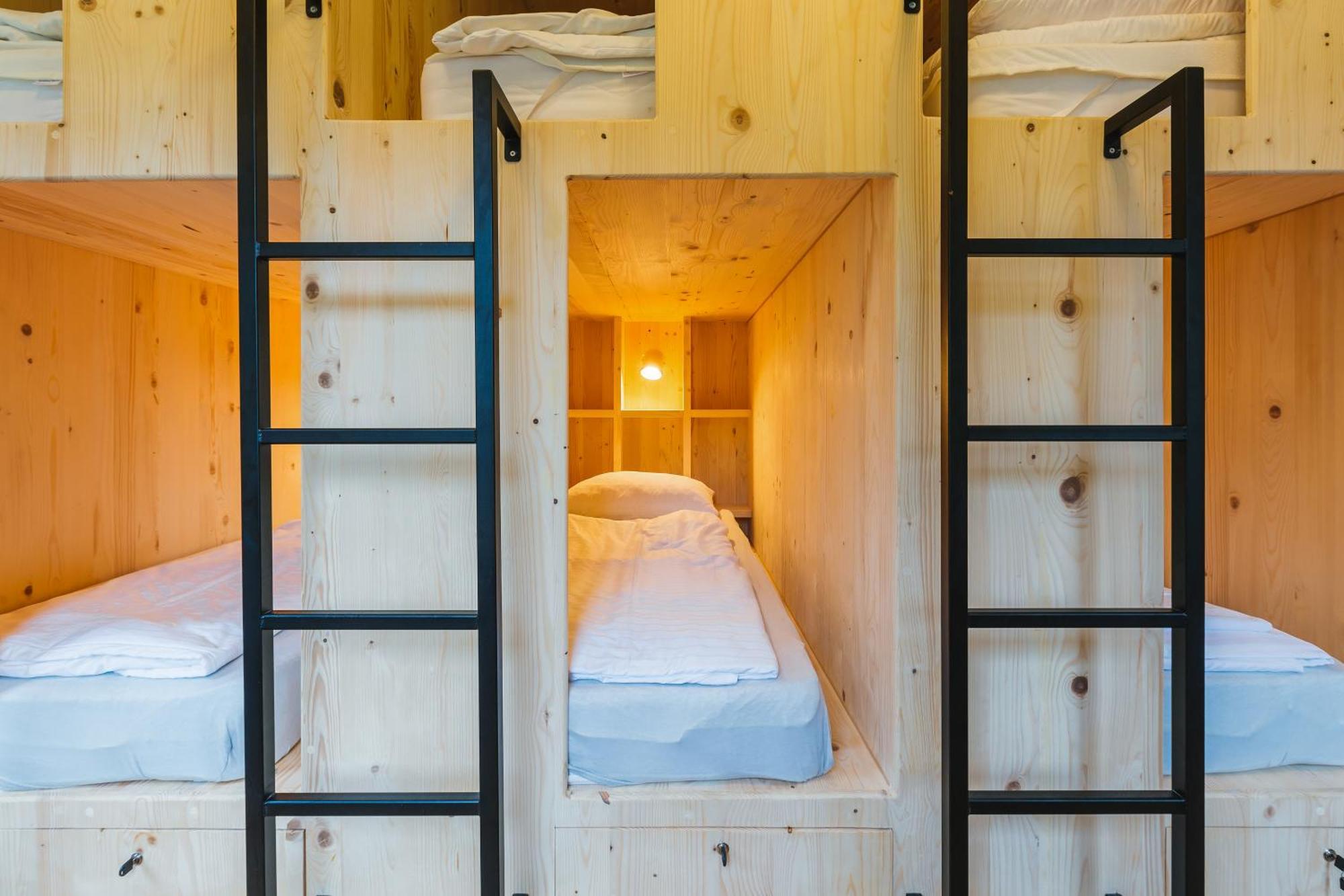 2Nd Station Hostel 布莱德 外观 照片